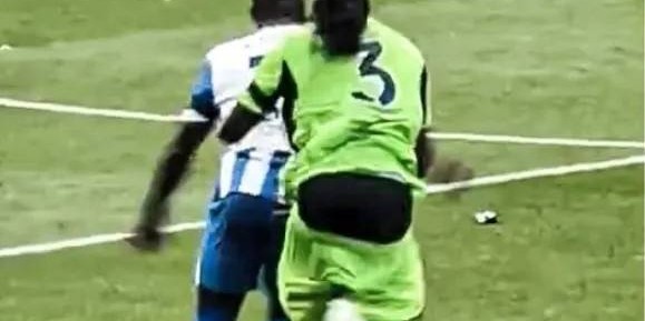 富勒姆球员巴锡边踢比赛边掉裤子，社媒回应：这场我肯定提好裤子