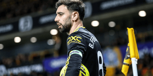 3场造5球！曼联球星大爆发，英超第1中场，31岁依然如此犀利