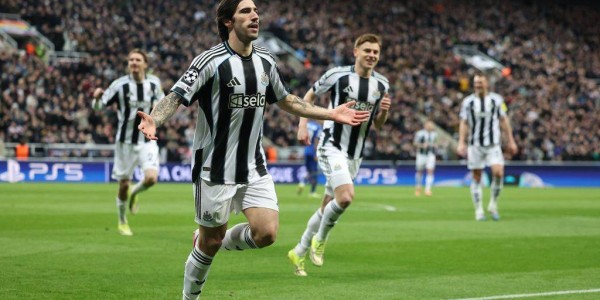 双重任务！皇马球探观看曼城战纽卡 顺便考察托纳利