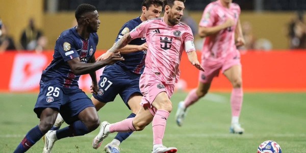 伊布：别搞得梅西要背锅一样！队友限制了他！