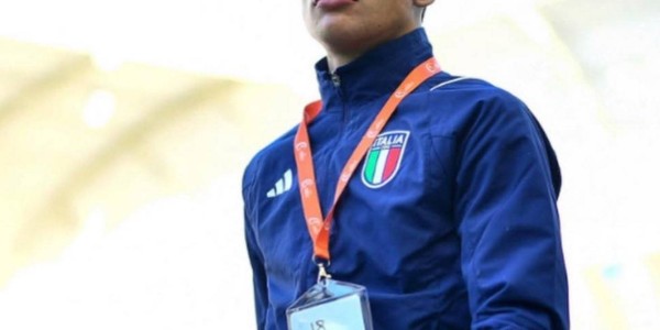 意甲新星争夺战落幕！那不勒斯签下天才中场