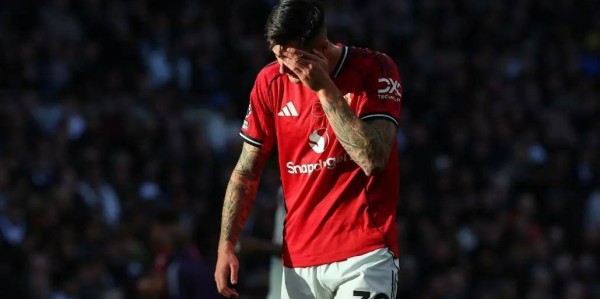 111年耻辱！曼联足总杯一轮游，18岁新星染红，未来只剩一地鸡毛？