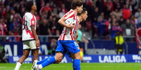 帽子戏法！阿尔瓦雷斯助马竞险胜，这场西甲对决成经典之战