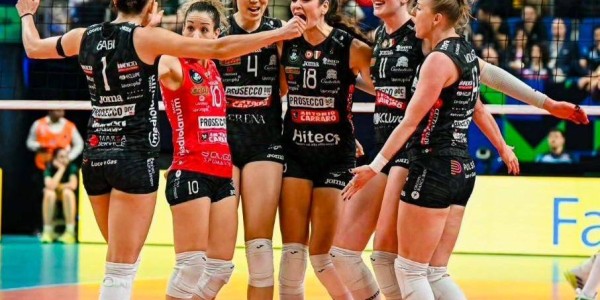 朱婷继续冲击大满贯！科内利亚诺公布新赛季名单，欧冠分组出炉