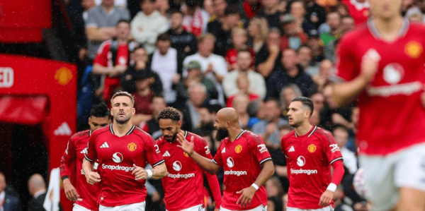 英超最新积分战报：曼联桑德兰纷纷绝杀，热刺爆冷，纽卡3场不胜