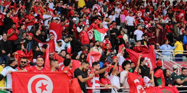 朗斯有戏吗？法甲半程冠军之争引发关注