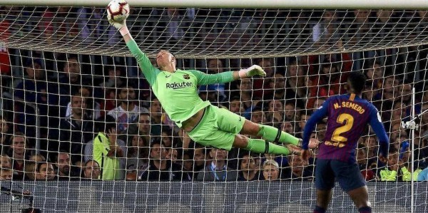 巴萨重磅官宣！功勋队长冬窗离队，切尔西加入1667万欧年薪谈判