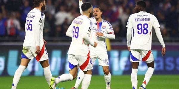 英媒：里昂遭法甲强制降级，英超球队趁机抢购，转会市场动荡