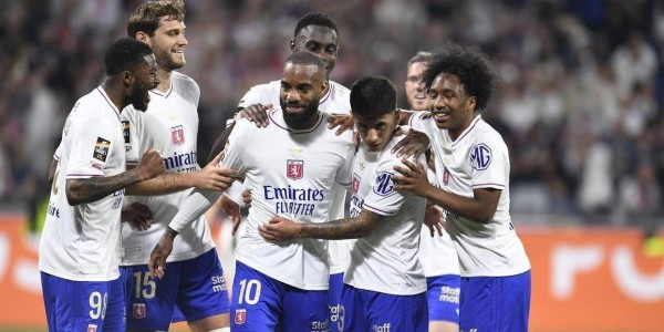 凌晨3点官宣法甲7冠王遭罚降级，违反财政规则，巴黎违规依然没事