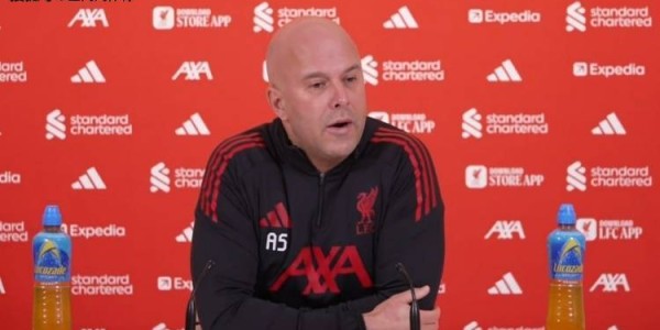 后卫没买前锋买错？利物浦转会窗激进过头，给本赛季失败埋下伏笔