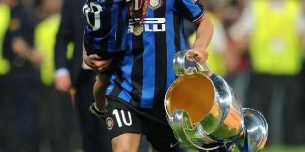 仅8支球队做到！穆里尼奥率国米夺三冠王，此后双方成绩皆下滑