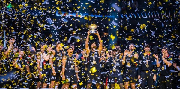 德国连拿世界杯+欧洲杯冠军 黄金一代创多项纪录