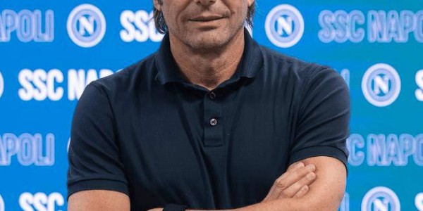 遗憾！卫冕冠军9号中锋受伤，缺阵三个月对主帅的战术部署造成冲击