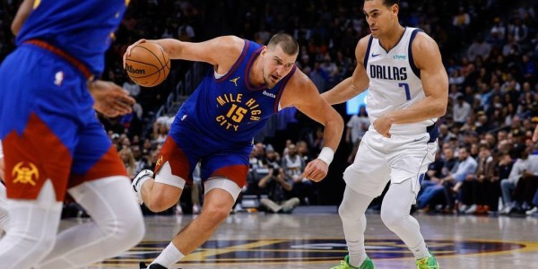 戴维斯32+13约基奇空砍29+20+13 独行侠胜掘金