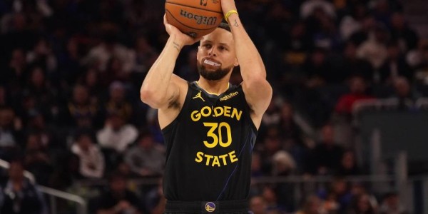 勇士官方：库里右腿股四头肌挫伤 将接受MRI检查