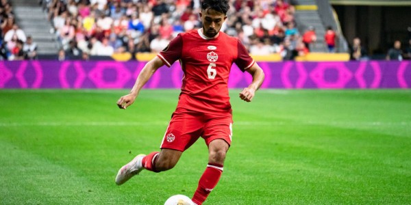 4500万身价却无人问津！大卫从法甲射手王到转会市场弃儿的惊人反转