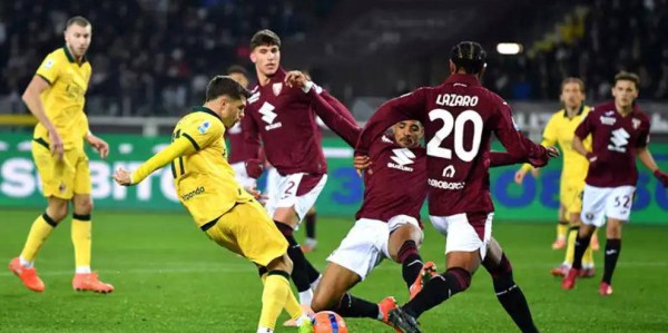 意甲第15轮综述：AC米兰意外发现新攻坚点，那不勒斯晚场出战目标更明确