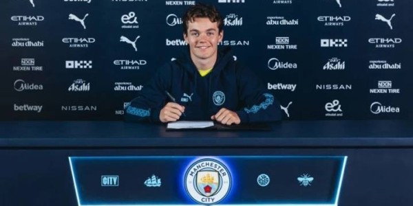 官方：曼城签18岁天才中场尼潘 转会费1500万欧合同5年