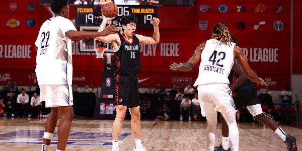 杨瀚森:庆祝动作是队友叫我做的 这周学会了What The Helly