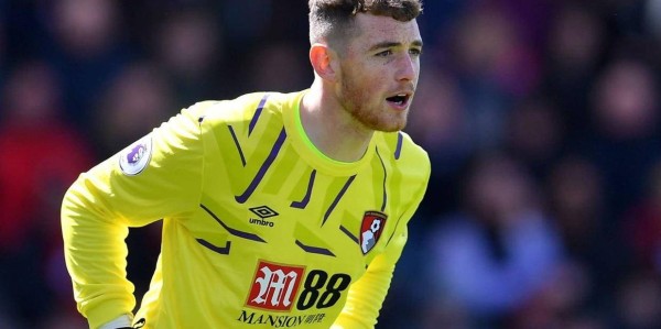 官宣！埃弗顿签下25岁爱尔兰门将，效力伯恩茅斯长达9年