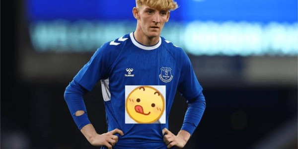 据报道：利物浦考虑以7400万英镑的解约条款签下德甲俱乐部后卫