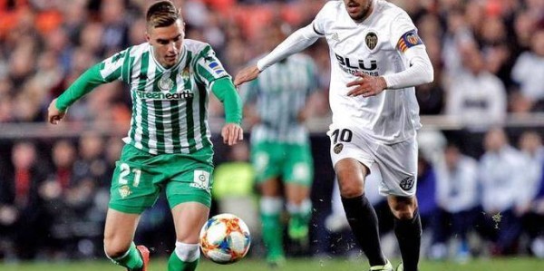 西甲焦点战前瞻：巴伦西亚主场迎战赫塔费，谁能抢占先机？