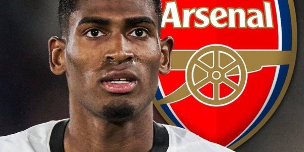 再谈！罗马诺：阿森纳1400万报价莫斯克拉被拒 球员明确想加盟