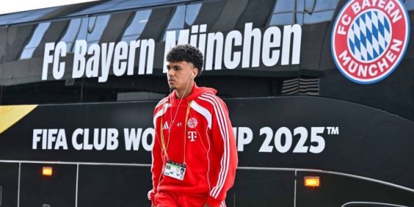 TA：埃弗顿有意19岁拜仁左后卫亚当-阿兹努