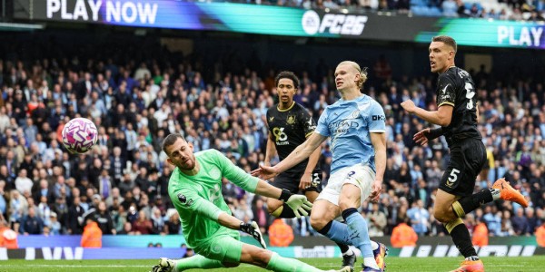 2射1传8球领跑哈兰德仍是最差劲 仅本场就输给2名队友