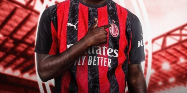 一日意甲动向：新总监给力米兰签下中锋，国米闪电战买下新人