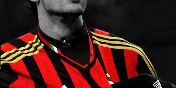 电话门扣分核心离队,他一人扛起红黑旗帜,欧冠10球横扫豪门