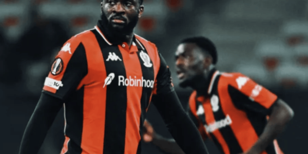 8连败 18场不胜耻辱01 法甲121年老店跌入深渊曾遭球迷暴打