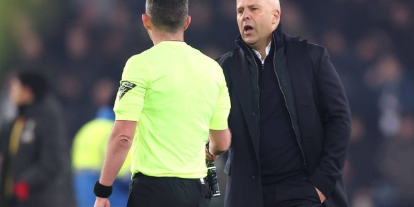 已到悬崖边！利物浦各赛事三连败 “双红会”或定斯洛特去留