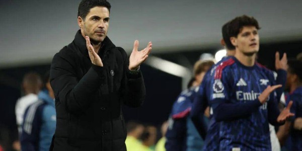 4球大胜暗藏致命隐患！枪手1人爆发引爆更衣室，直指阿尔特塔软肋