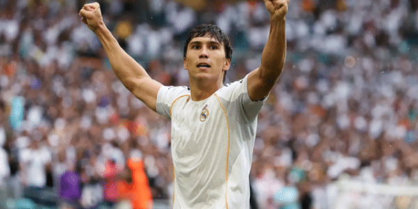 世俱杯：皇马vs多特蒙德，谁能拿到晋级资格？