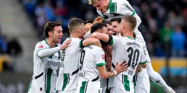 足坛悲喜一夜！国米7连胜终结，拜仁3-0豪取13连胜，大巴黎3-0，多特压哨绝杀