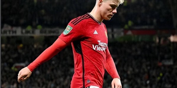 曼联弃将在那不勒斯大放异彩，或可拿回5000万欧元