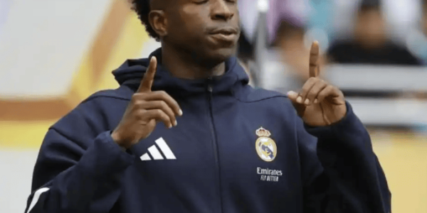 索要4000万薪水！皇马头牌翻脸！佛爷劝阻无效，大巴黎酝酿挖人