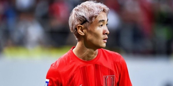 成都蓉城本土新星进军西甲瓦伦西亚，表现出色成为职业球员希望