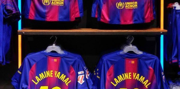 阿什拉夫：后场球员同样值得金球奖的认可