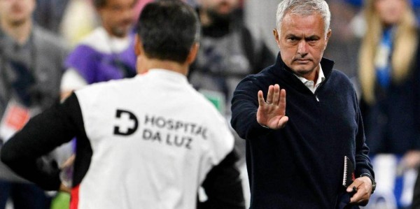 穆里尼奥重回波尔图遇冰火两重天：葡萄牙国家德比平局是赚是亏？