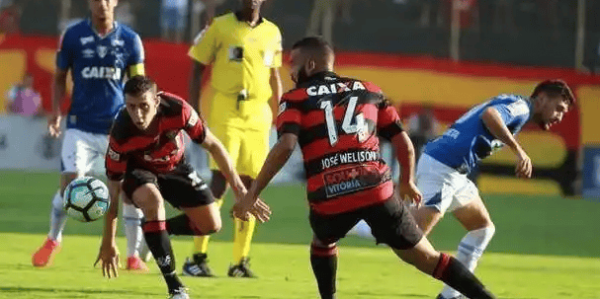 意甲保级区暗战！都灵“铁血防线”硬刚卡利亚里“客场困兽”，谁能突围？