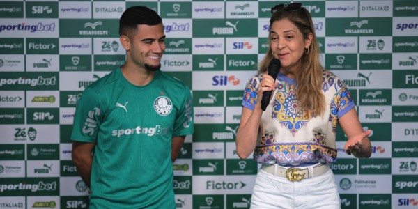 佩佩荣耀归来：西甲8月最佳球员背后的辛勤付出与战术影响