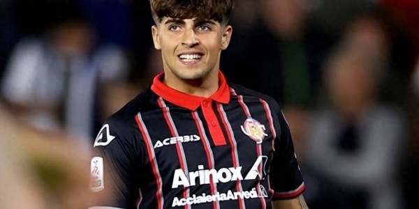 28球9助攻！18岁锋线妖童横空出世，名记爆料，两大意甲豪门疯抢