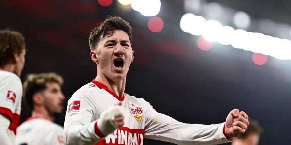 决裂！曼联计划明夏清洗队长B费，4500万敲定德甲24岁中场新星