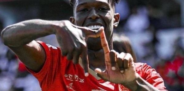 法甲新援涌现，葡翼加盟里尔；意甲豪门瞄准巴西新星