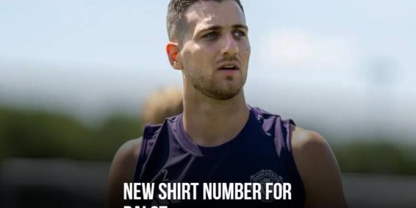 曼联官方：达洛特新赛季将身穿2号球衣，继承自离队的林德洛夫