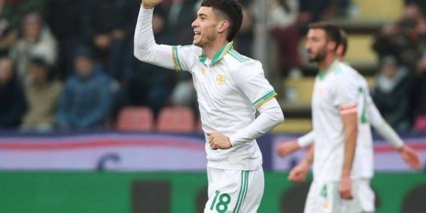 随着罗马3-1登顶，米兰1-0国米，意甲最新积分榜出炉，前5仅差3分