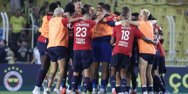 欧冠回顾：仁仰马翻！惨案制造机齐翻车，尤文大逆转，阶段赛终于有看头了