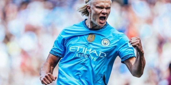 今日是哈兰德25岁生日，曼城社媒：祝我们的9号生日快乐??